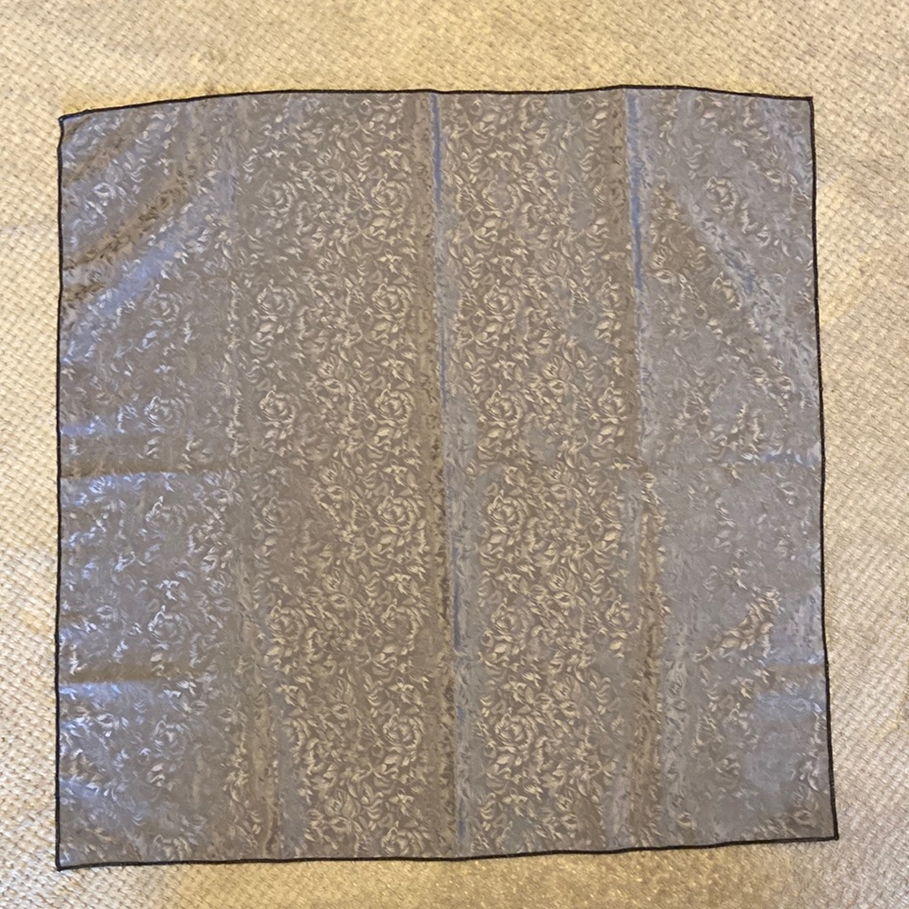 Jacquard pocket hanky